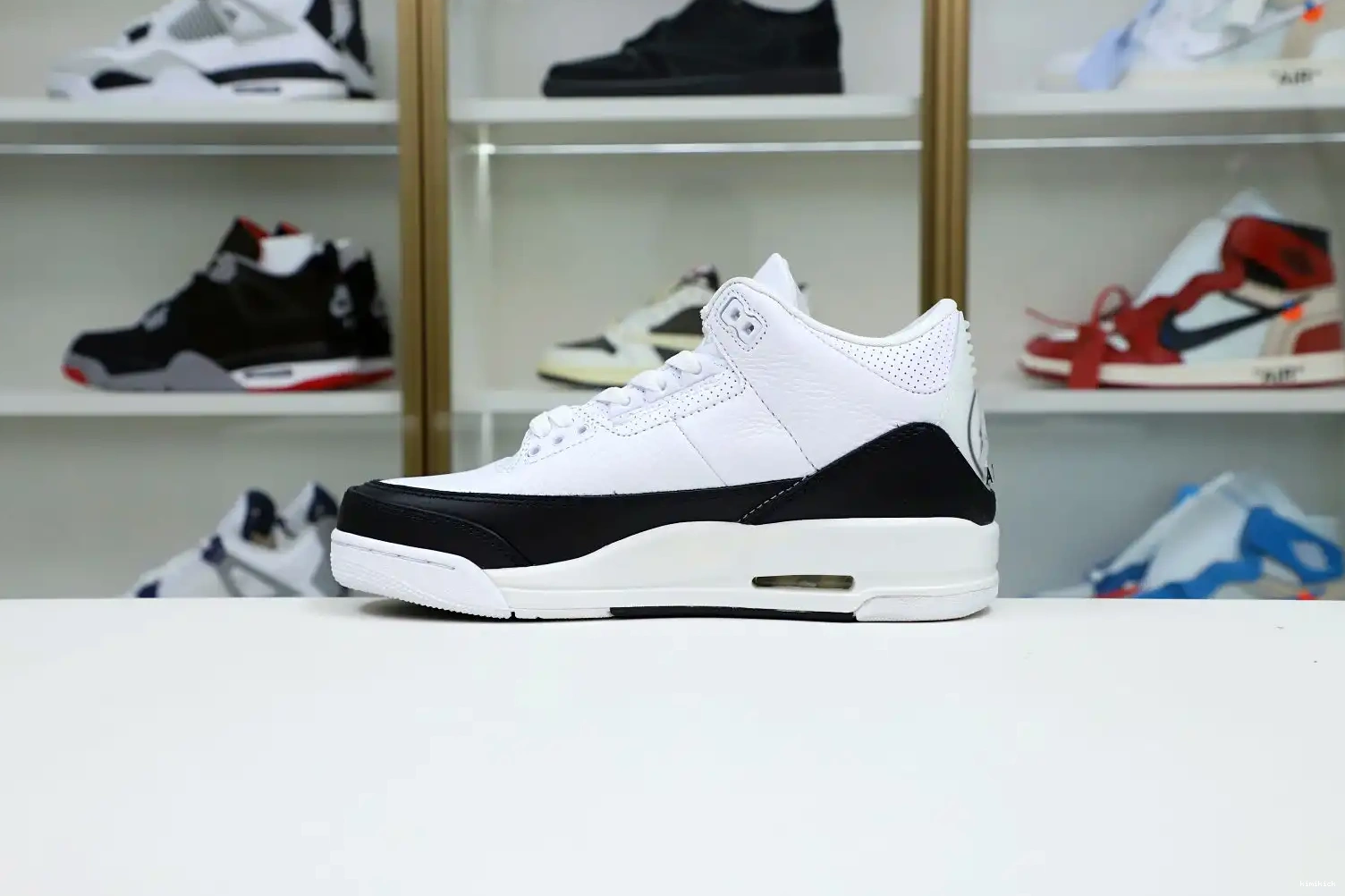 X RETRO FRAGMENT Kimikick 3 SP JORDAN 'WHITE' DESIGN AIR 0409
